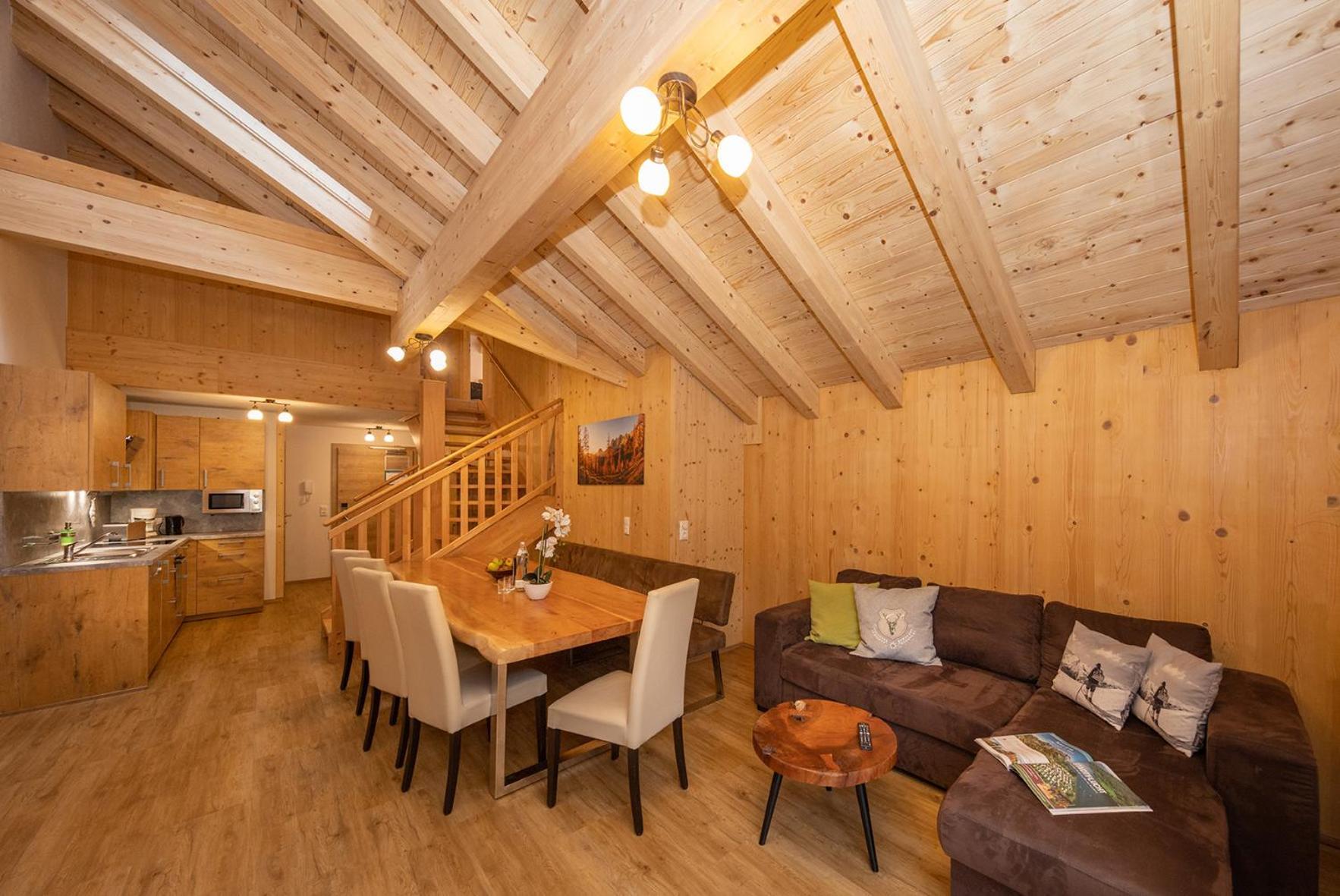 Apart- Und Wellnesshotel Dachsteinresort Russbach am Pass Gschuett Exterior photo